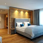 Michels Wellness- & Wohlfuehlhotel Hotell Schalkenmehren