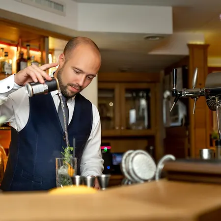 Michels Wellness- & Wohlfuehlhotel Schalkenmehren